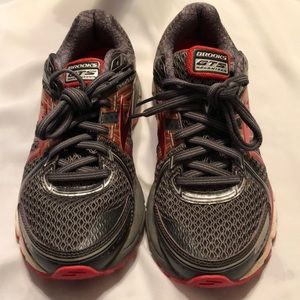 Women’s Brooks Adrenaline GTS 17